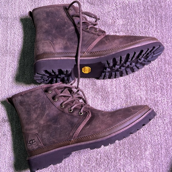 UGG lined boots - Picture 4 of 7